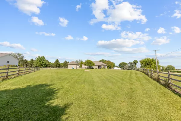 Hinckley, IL 60520,14844 Chais CT W