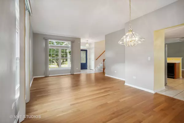 Bolingbrook, IL 60490,1788 Apple Valley RD