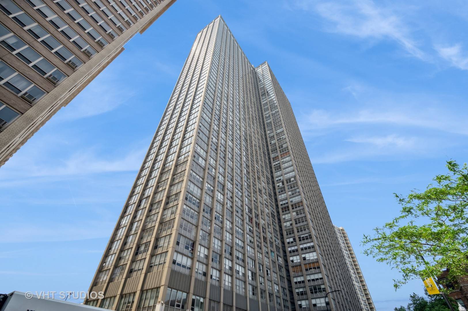655 W IRVING PARK RD #5513, Chicago, IL 60613