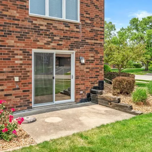 Orland Park, IL 60462,8923 Clearview DR #8923