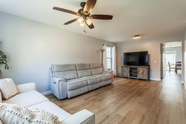 Cicero, IL 60804,5106 25th ST