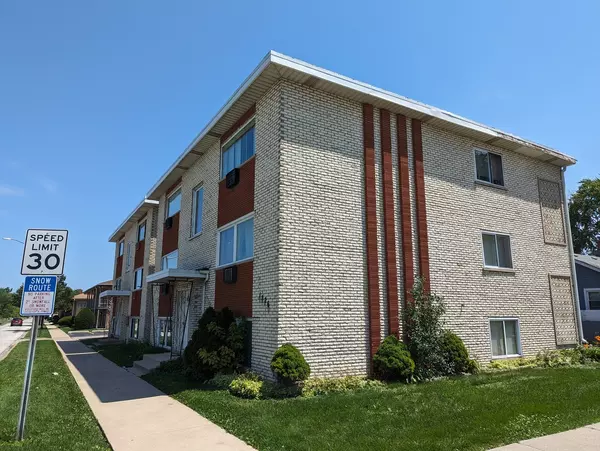 Broadview, IL 60155,1526 Bataan DR