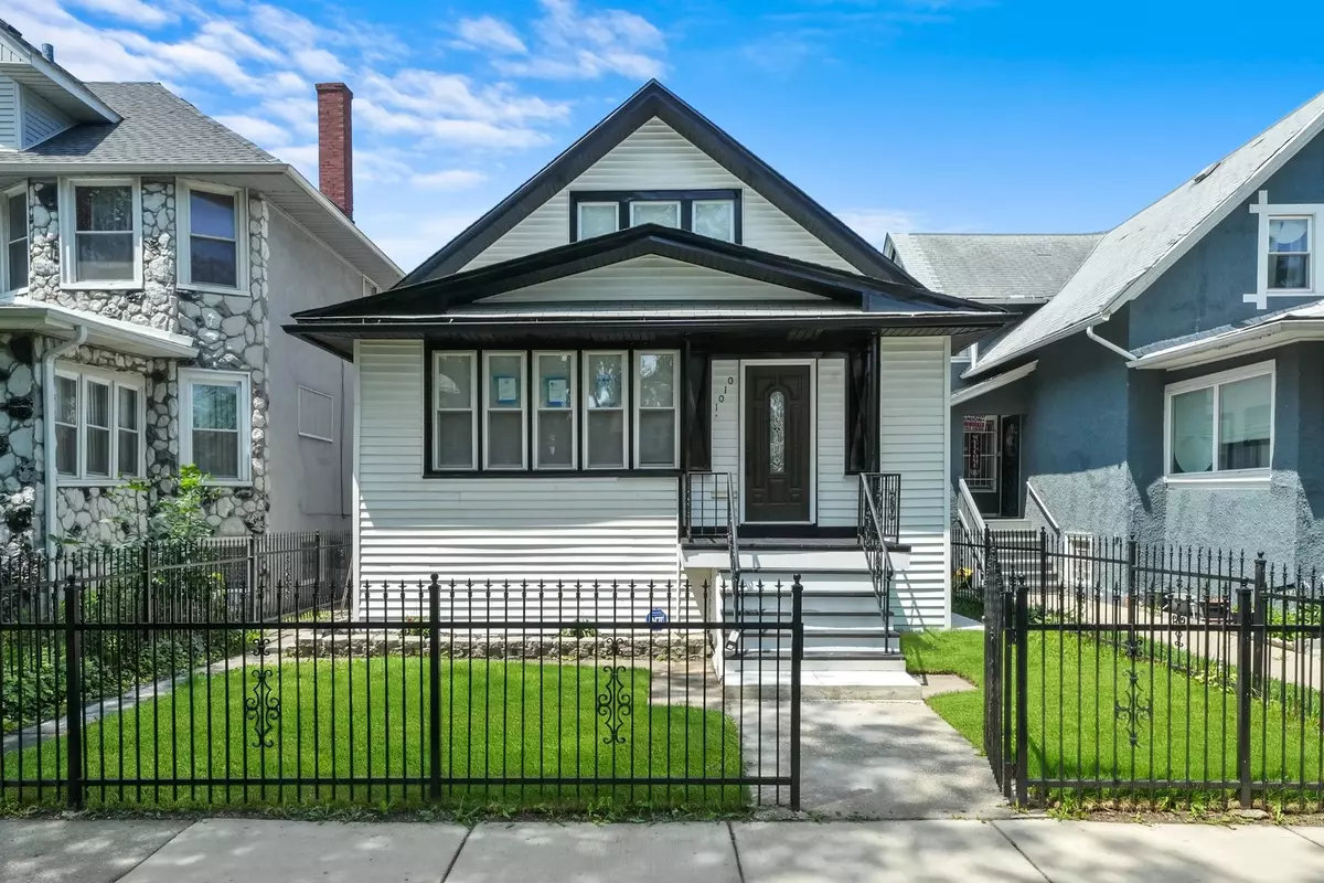 Chicago, IL 60651,1010 N Lorel AVE