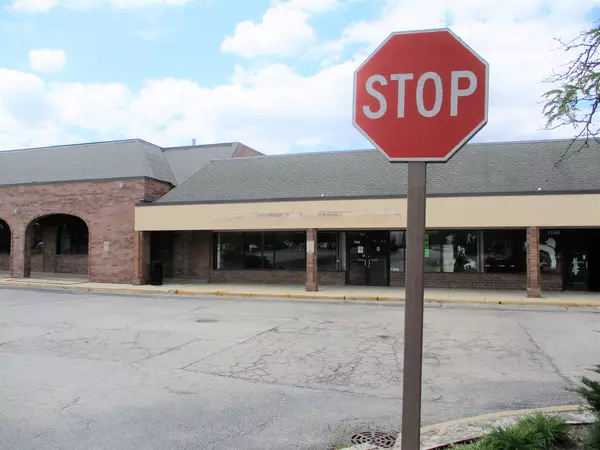 Buffalo Grove, IL 60089,1156 W Lake Cook RD