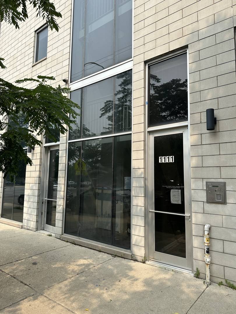 1111 N Western AVE, Chicago, IL 60622