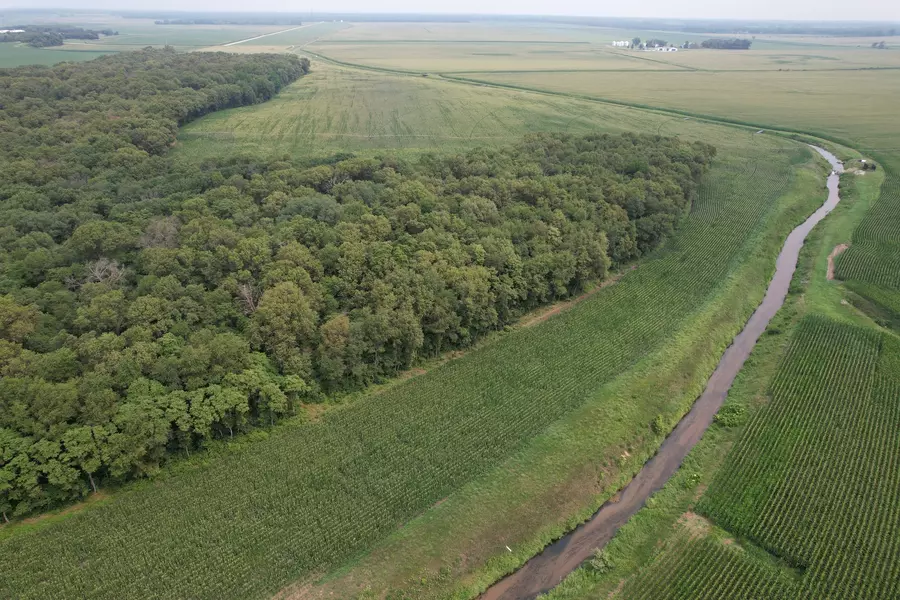 0000 7000S RD, St. Anne, IL 60964