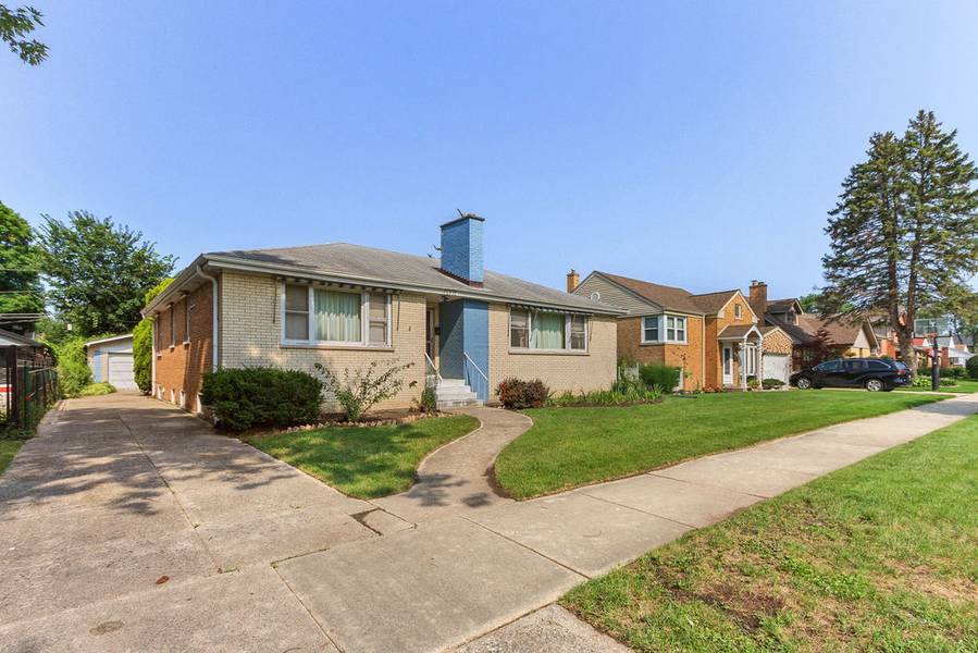 8912 Mansfield AVE, Morton Grove, IL 60053