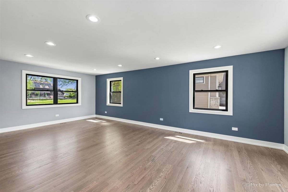 Downers Grove, IL 60516,720 86th PL