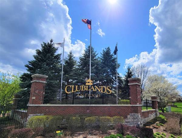 Antioch, IL 60002,1027 Timber Lake DR