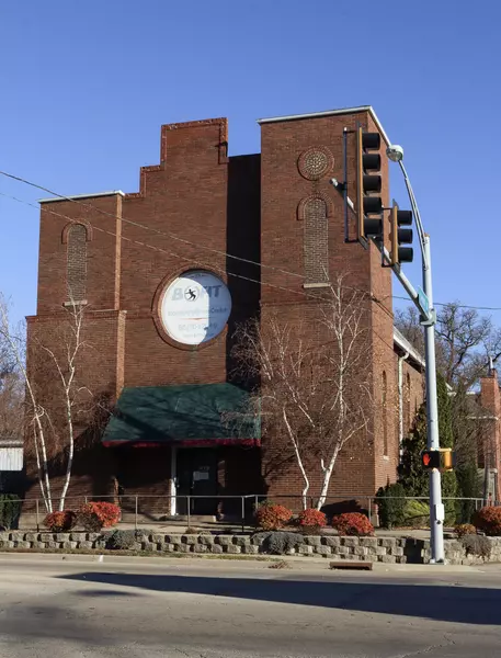 126 E Lincolnway RD, Morrison, IL 61270