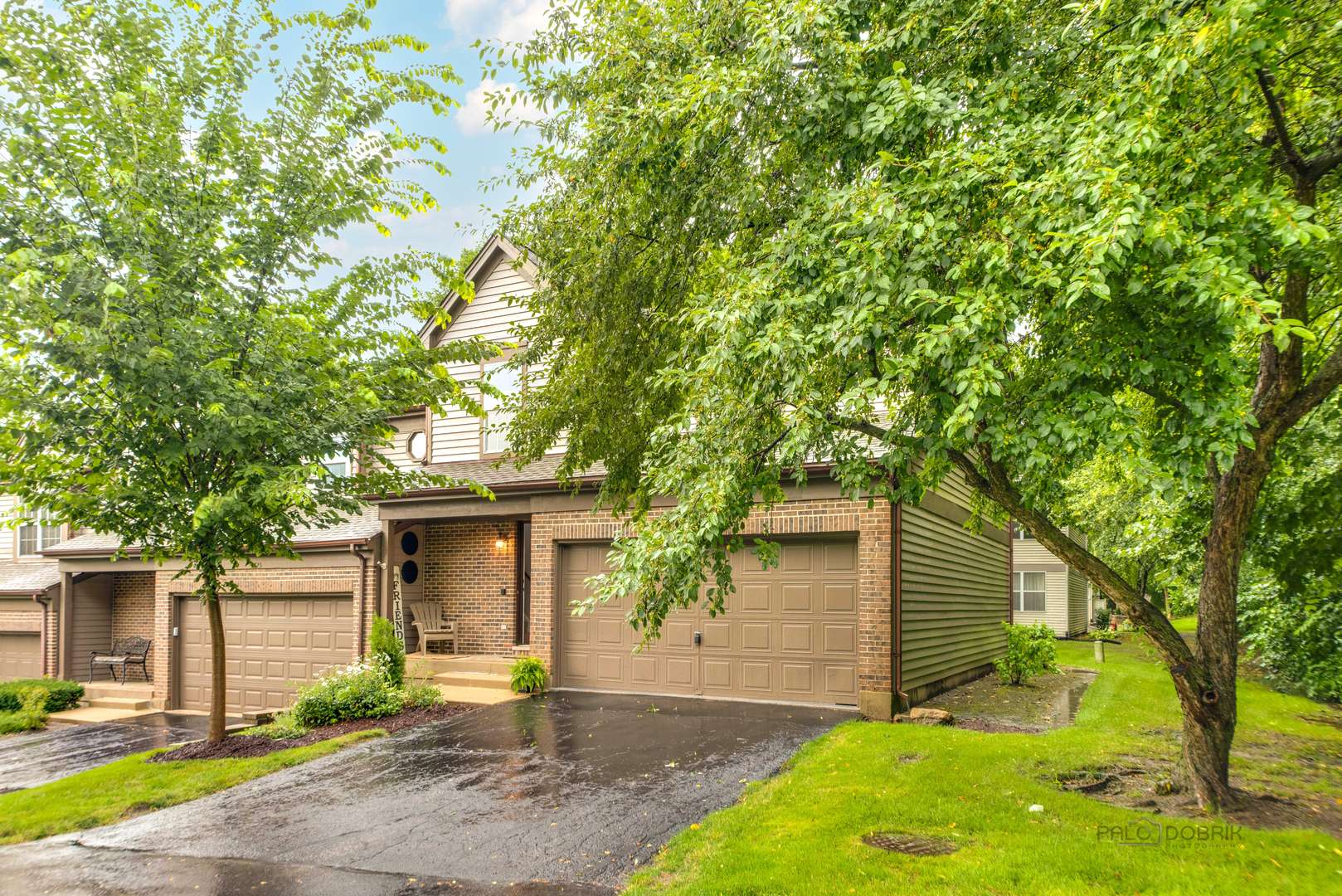 Algonquin, IL 60102,727 Longwood DR #727