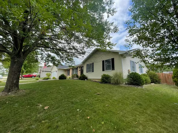 Mahomet, IL 61853,109 Karadan DR