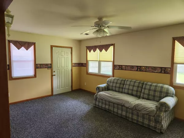 Sterling, IL 61081,1003 Ave J