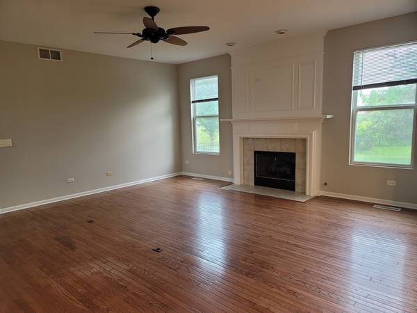 Antioch, IL 60002,952 WATER THRUSH CT