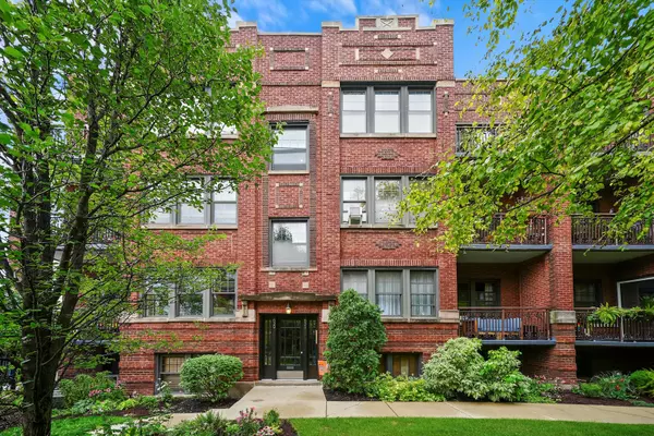 629 Garfield ST #1N, Oak Park, IL 60304