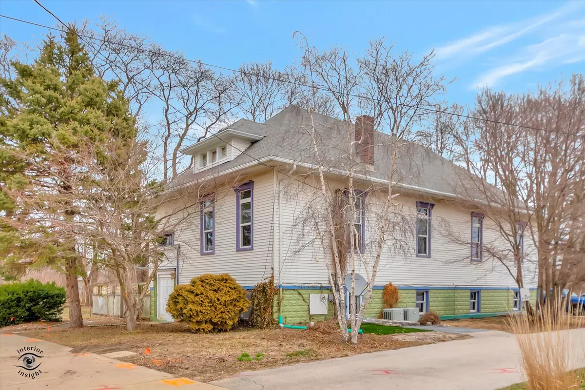 Elwood, IL 60421,206 N Chicago AVE