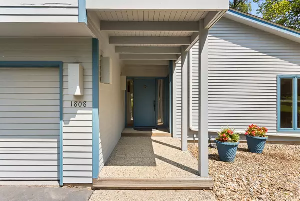 Mahomet, IL 61853,1808 Forestview DR