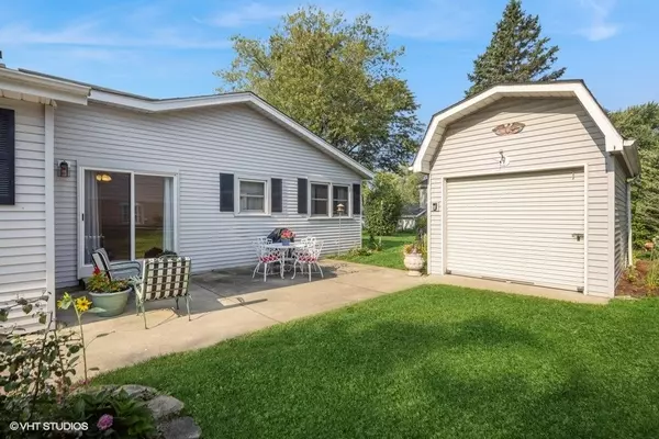 Darien, IL 60561,6918 Wilmette AVE