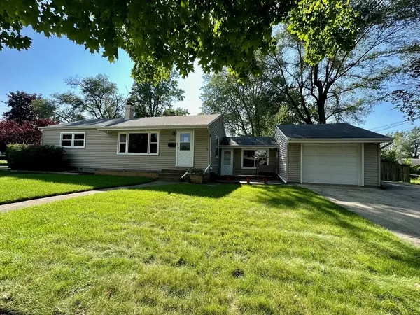 Highland, IN 46322,2943 Ross ST