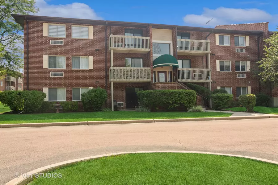 960 N LAKESIDE DR #3C, Vernon Hills, IL 60061