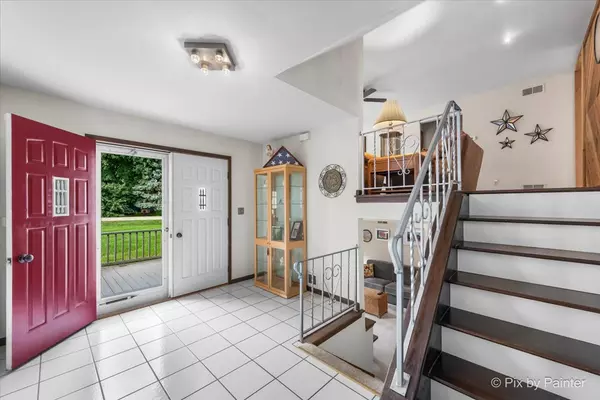 Johnsburg, IL 60051,1913 W Grandview DR