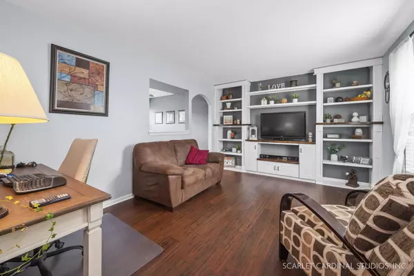 Aurora, IL 60504,2695 Moss LN