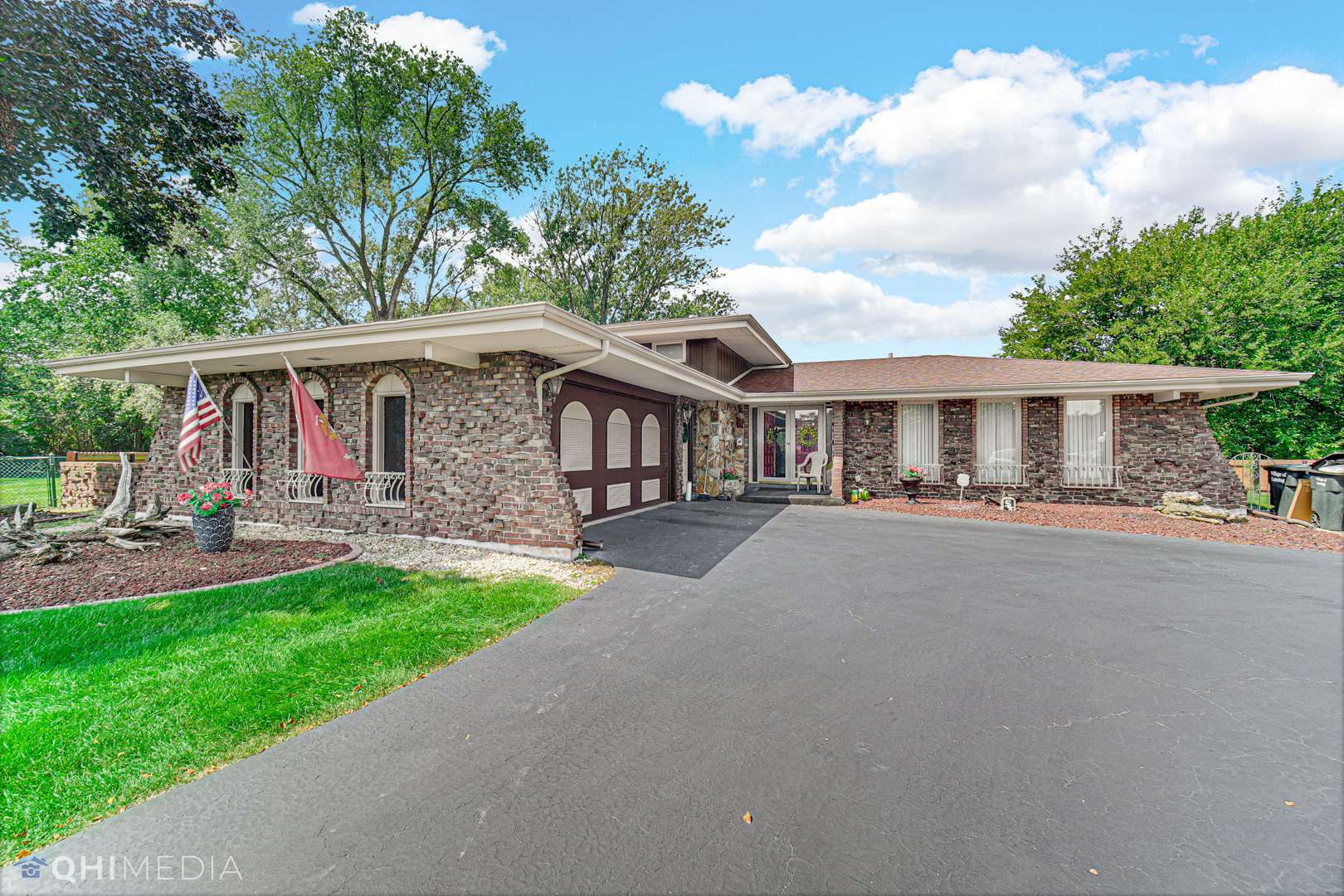 18820 W Louise DR, Lansing, IL 60438