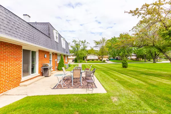 Darien, IL 60561,18W101 Belair CT