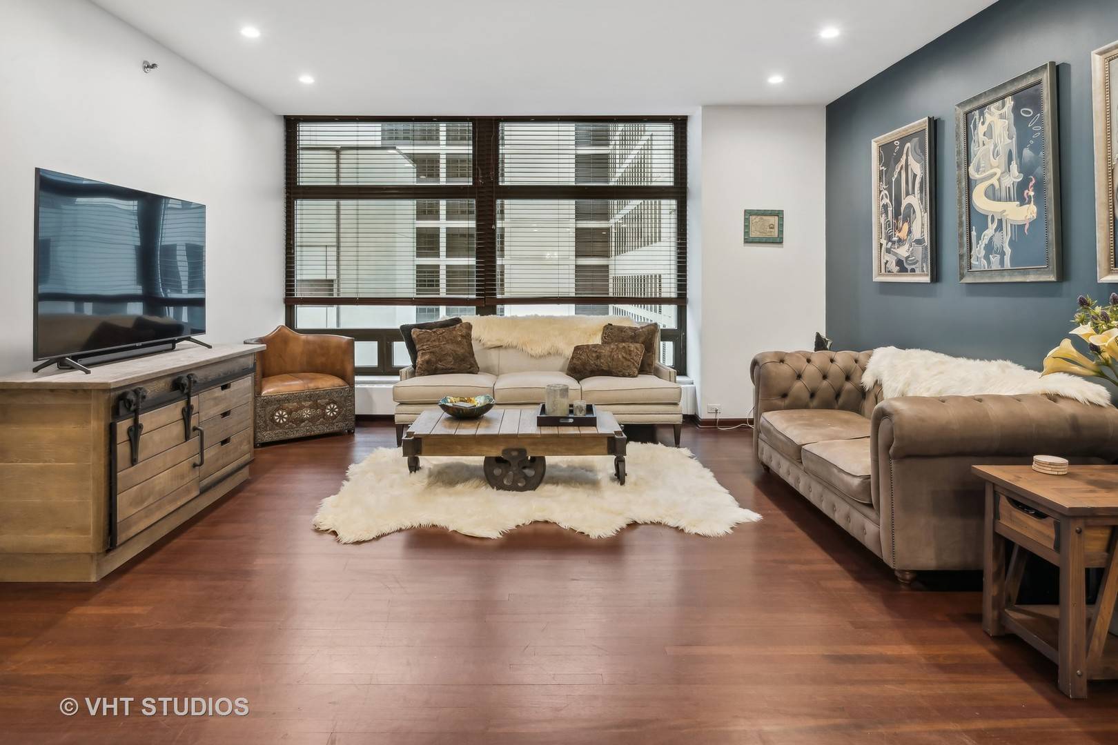 Chicago, IL 60611,680 N Lake Shore DR #408