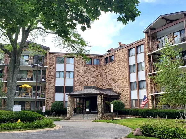 250 W Parliament PL #412, Mount Prospect, IL 60056