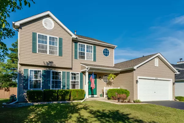 1879 E IVY CIR, Lindenhurst, IL 60046