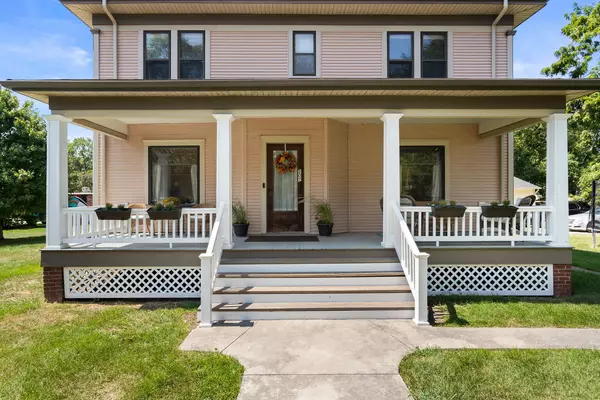 Philo, IL 61864,207 S Hayes ST