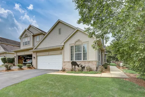 235 St Josephs WAY, Yorkville, IL 60560