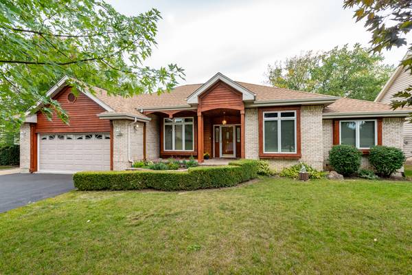 36434 N Tara CT, Ingleside, IL 60041