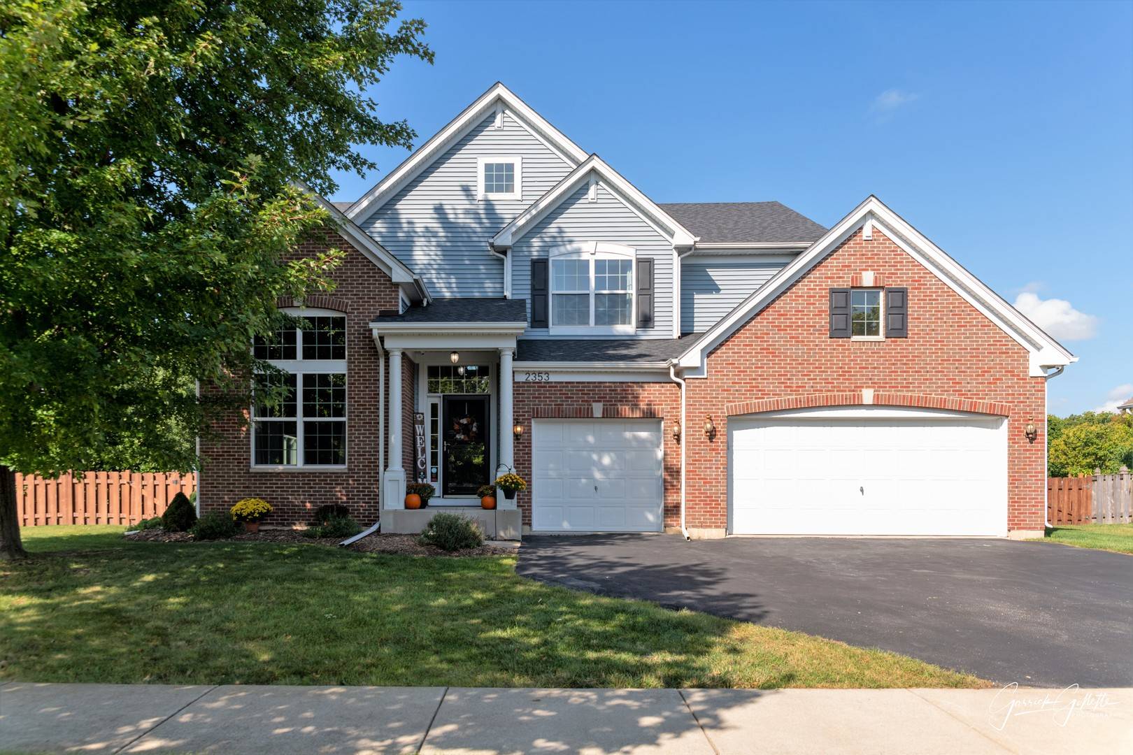 2353 Artesian WAY, Montgomery, IL 60538