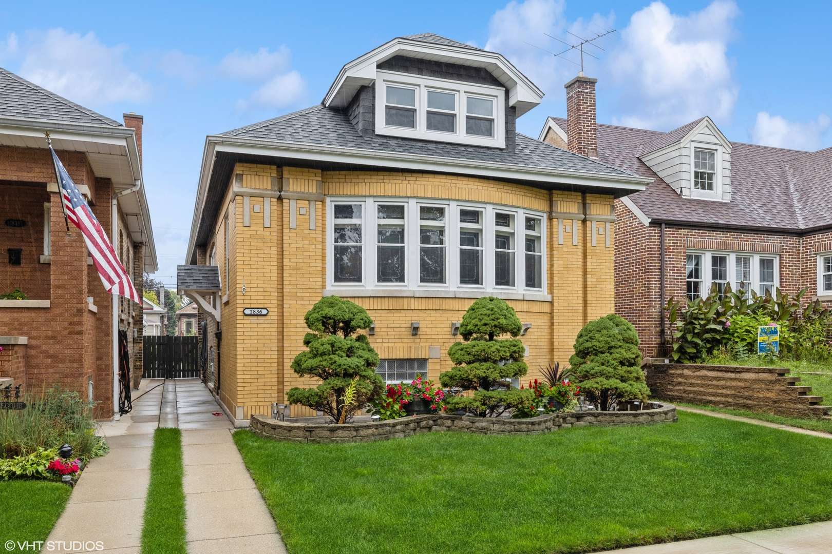 Berwyn, IL 60402,1836 Wenonah AVE