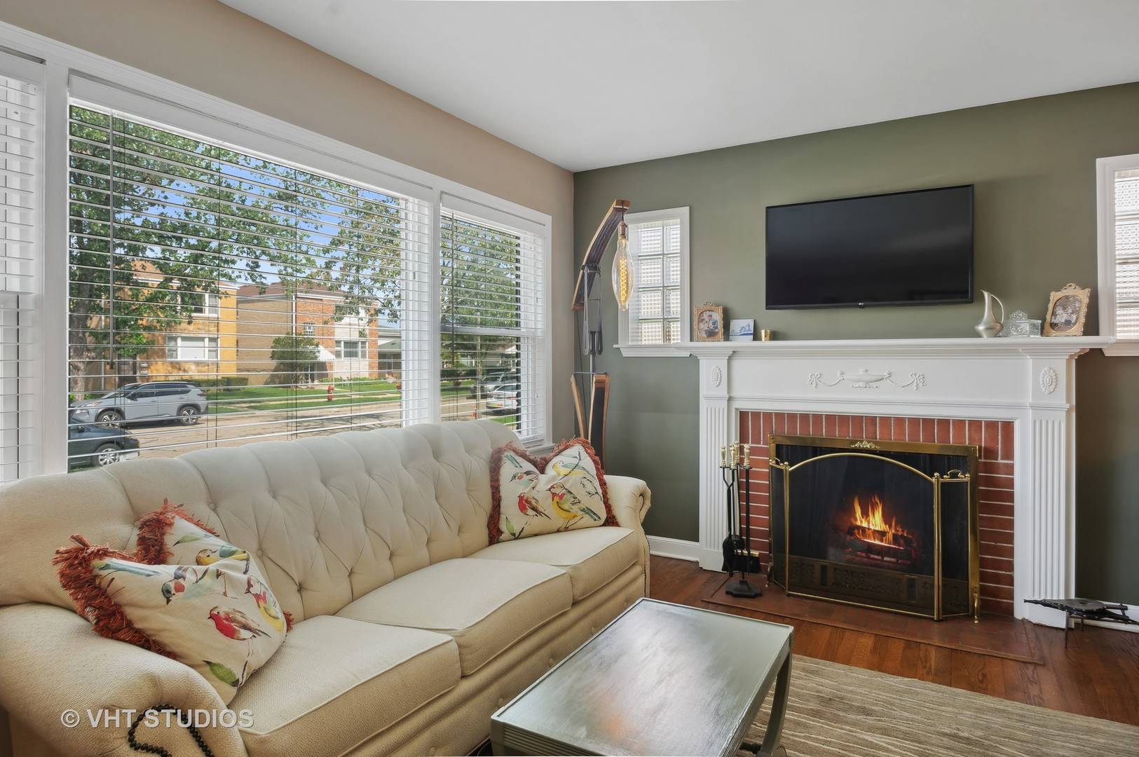 Skokie, IL 60077,5045 Crain ST