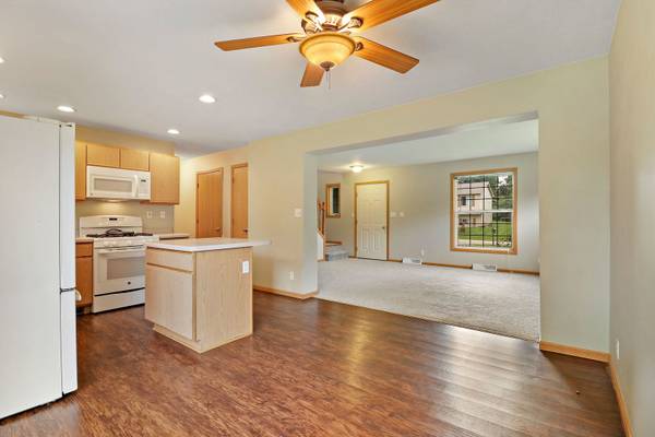 Antioch, IL 60002,26590 W Catalpa RD