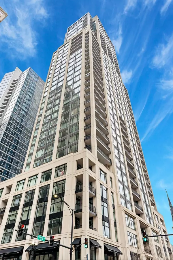 9 W Walton ST #1902, Chicago, IL 60610