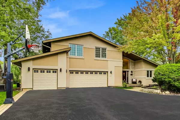 1915 Calvin CT, Riverwoods, IL 60015