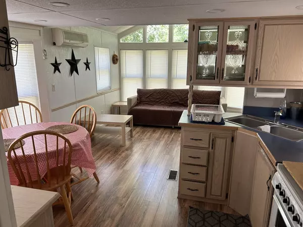 Sublette, IL 61367,2-16 Woodhaven Lakes