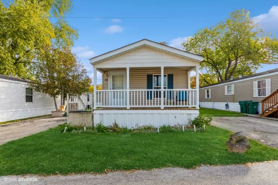 35 Maple ST, Minooka, IL 60447