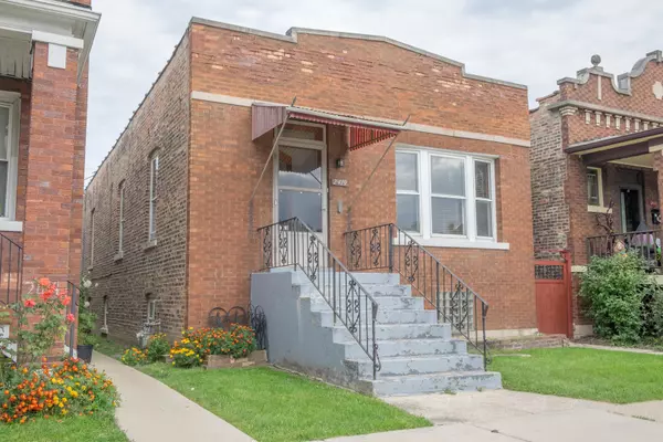 2419 S 57th AVE, Cicero, IL 60804