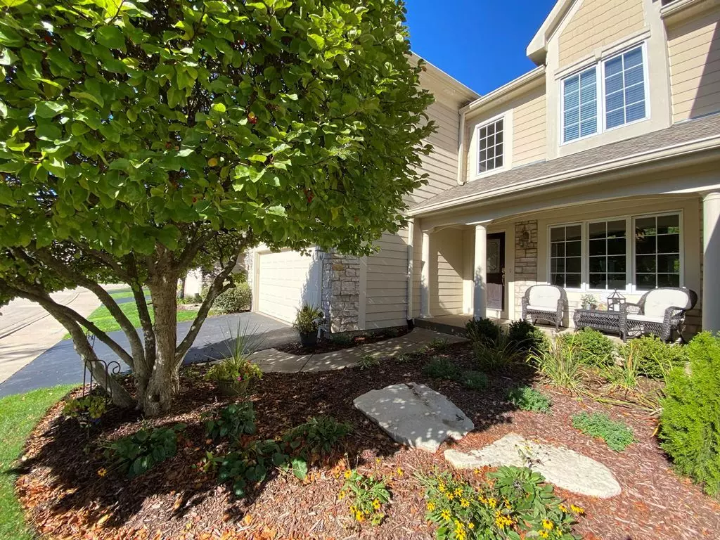 Aurora, IL 60502,2428 Ridgewood CT