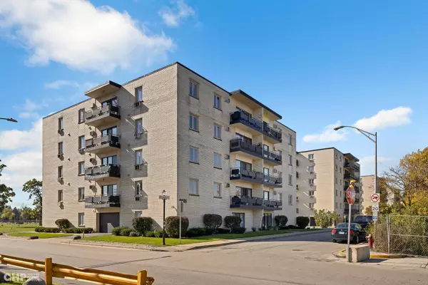 8005 O'Connor DR #3E, River Grove, IL 60171