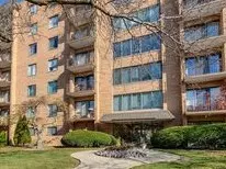 1747 W Crystal LN #605, Mount Prospect, IL 60056