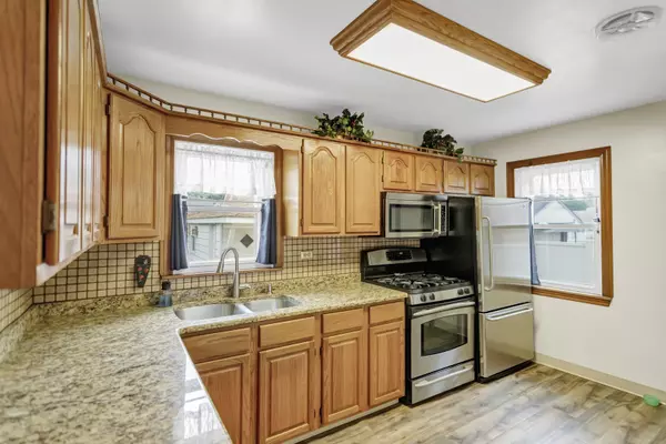 Chicago, IL 60631,5733 N Oriole AVE