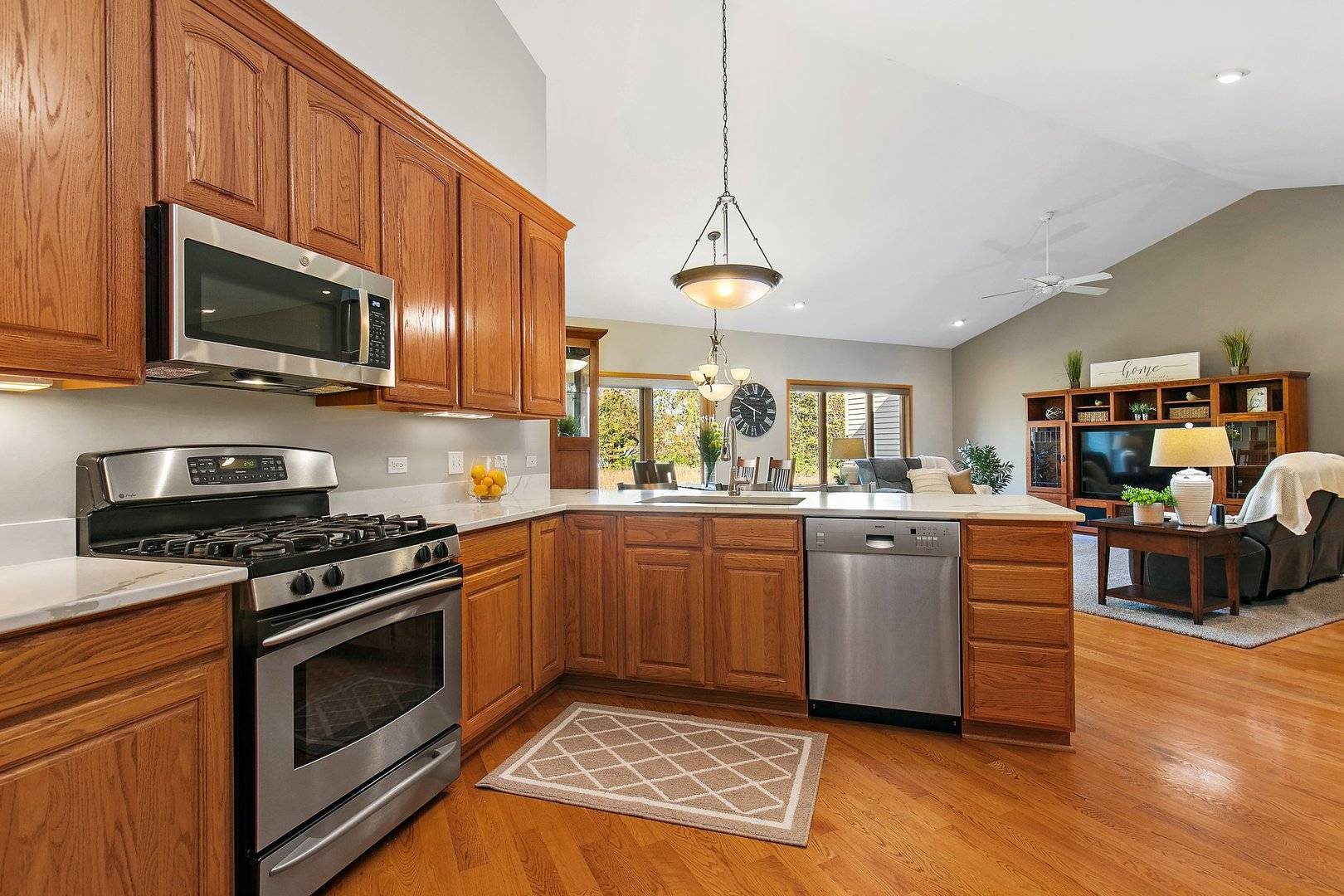 Marengo, IL 60152,820 Meadow LN