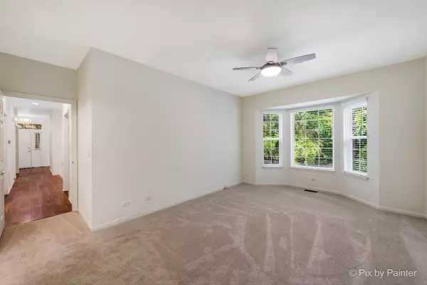 Lincolnshire, IL 60069,8 Wimbledon CT #1301
