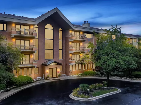 Oak Brook, IL 60523,3525 S CASS CT #T3N